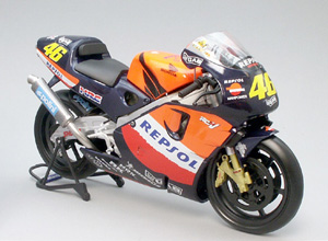 Guiloy 1/6 z_RC211V v\z_ V.bV #46 2002N E[h[XI茠 MotoGP D