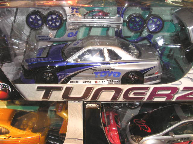 ホットウィール HOTWHEELS 1:18
フェラーリ エンツォ ミニカー HOTWHEELS（ホットウィール） 第43回全日本模型ホビーショー